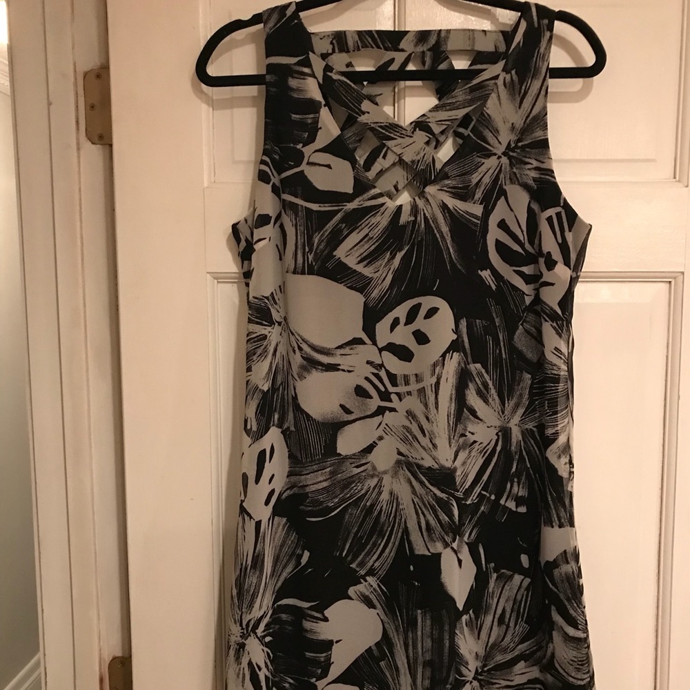 Tropical Mini Dress - Picture 3 of 5